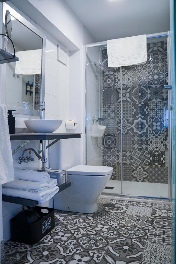 Apartamentos Suites Cariatide Пласенсия Екстериор снимка